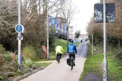 5-bristol-bath-railway-path-with-cyclists